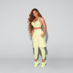 IVY PARK ADIDAS SHORTS (GENDER NEUTRAL) (XL)